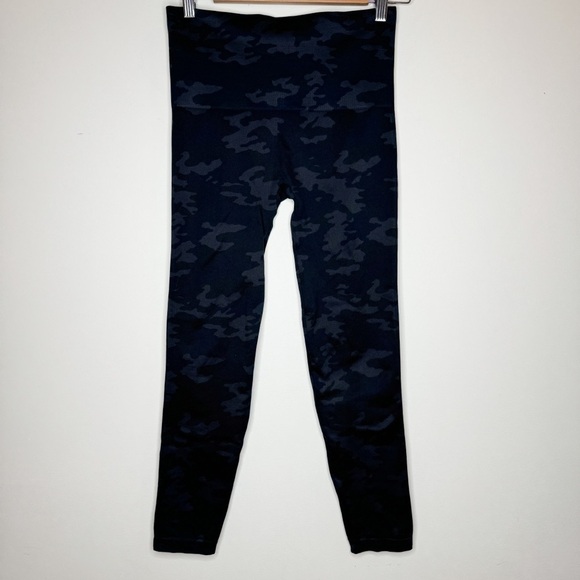 Spanx Blue Camo Leggings Size L - Picture 1 of 4